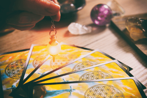 pendule-divinatoire-voyance-e1611225838923